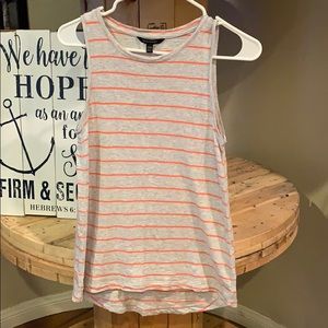$$$ Banana Republic high/low tank top